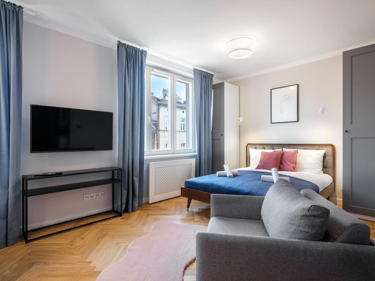 14 Rakowicka Street III Studio