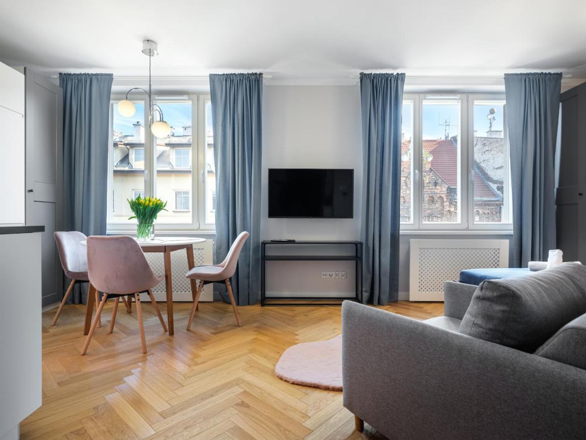 14 Rakowicka Street III Studio