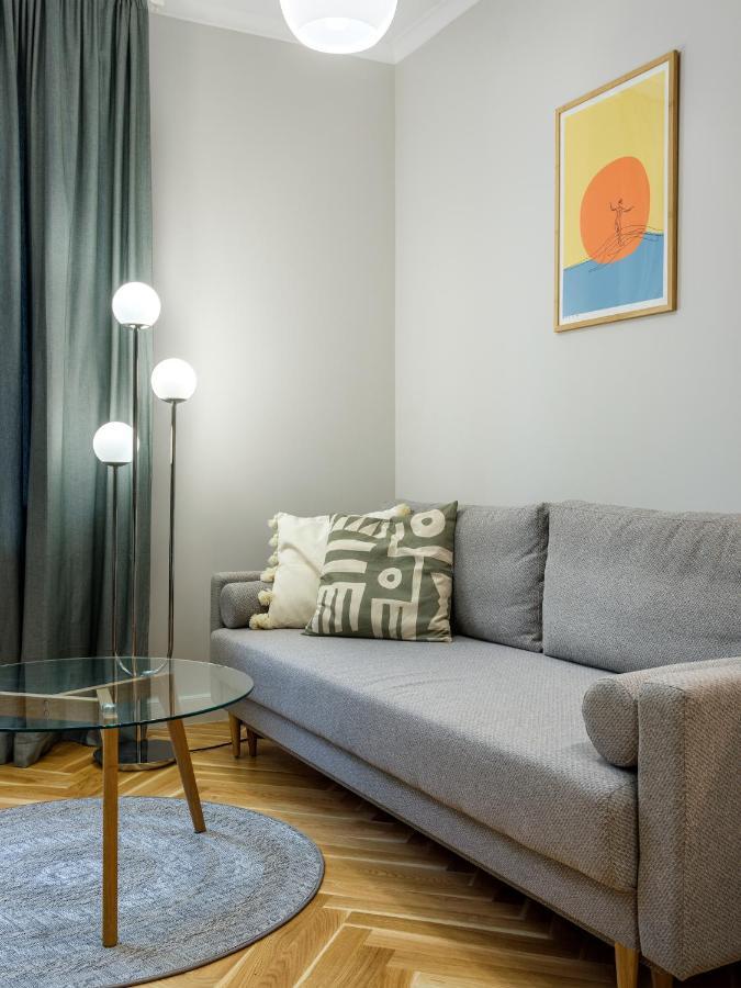 14 Rakowicka Street II One-bedroom apartment balcony
