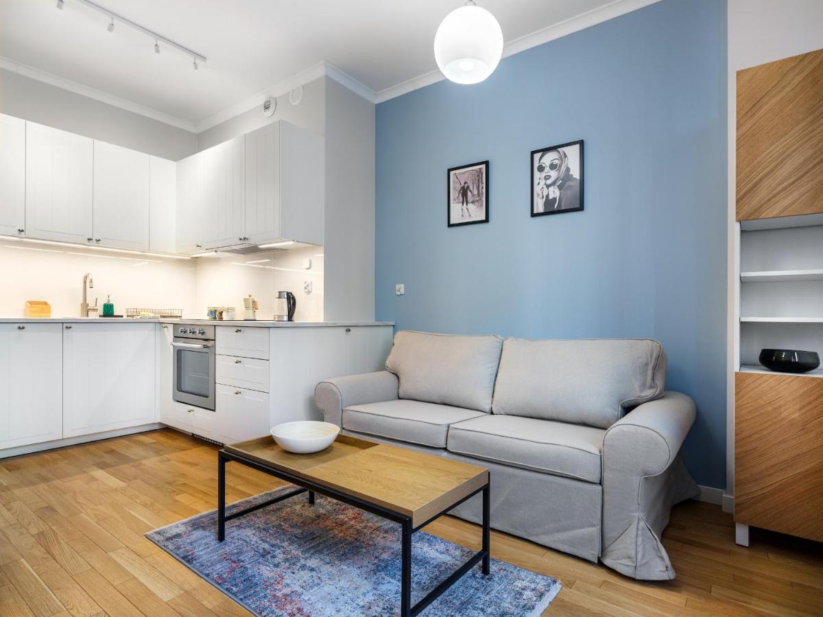 14 Rakowicka Street I One-bedroom Apartment balcony