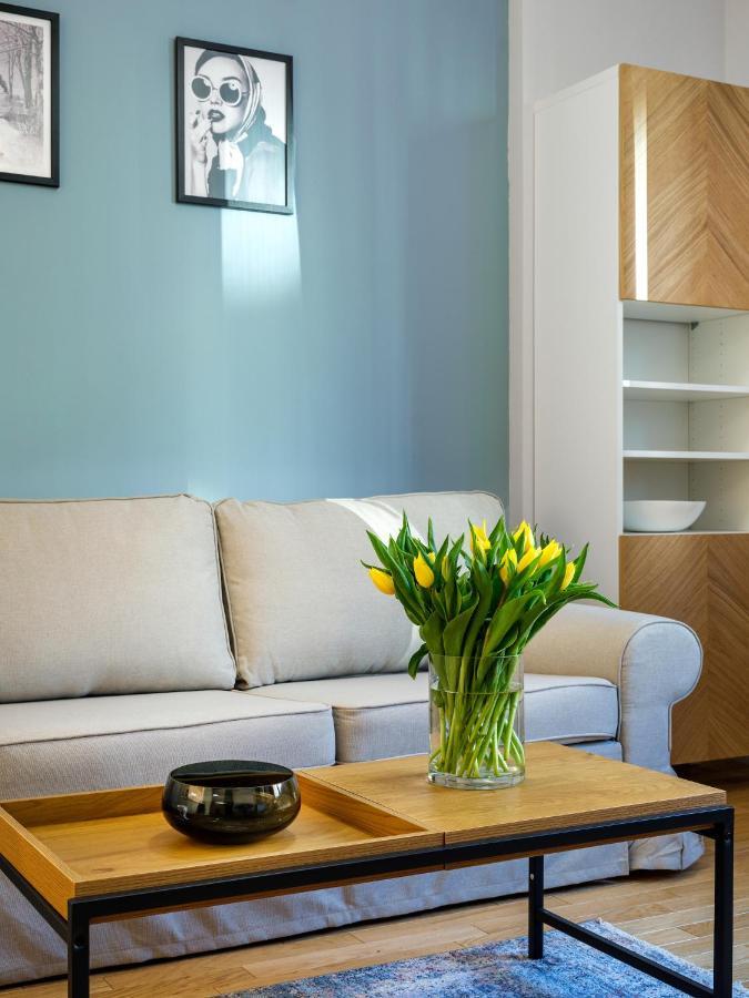 14 Rakowicka Street I One-bedroom Apartment balcony