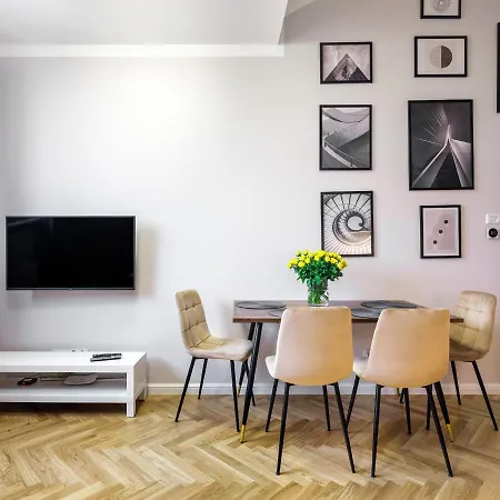 Tyzenhauz Apartments Rakowicka Street-3